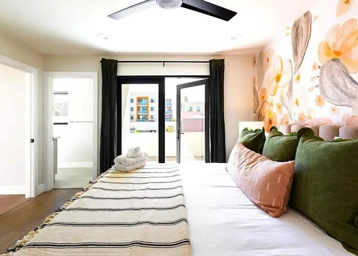 Holiday home The Rose Retreat-dream Bachelorette-walk 2 Oldtown