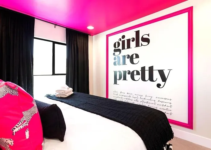 The Rose Retreat-dream Bachelorette-walk 2 Oldtown Holiday home *